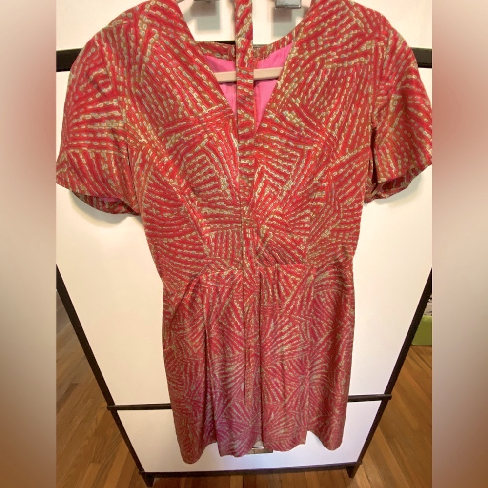 Vintage Pink 💥 Burst-Patterned Short Sleeve-Belted Dress with Fun pleated Flare